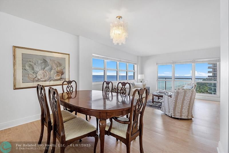 FORMAL DINNING ROOM