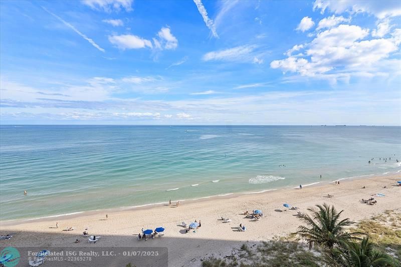 INCREDIBLE VIEWS FROM BALCONY