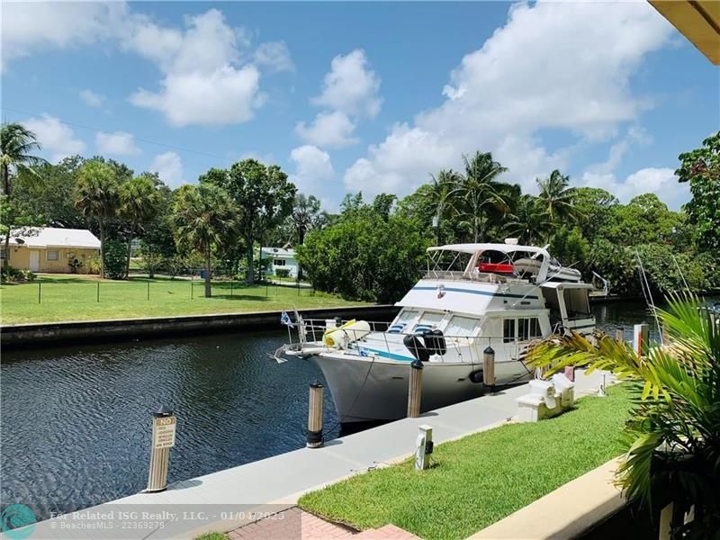 Boat dockage to owner residents at $40 per ft - per year up to 50 ' OAL (when available) NFB to the Intracoastal.