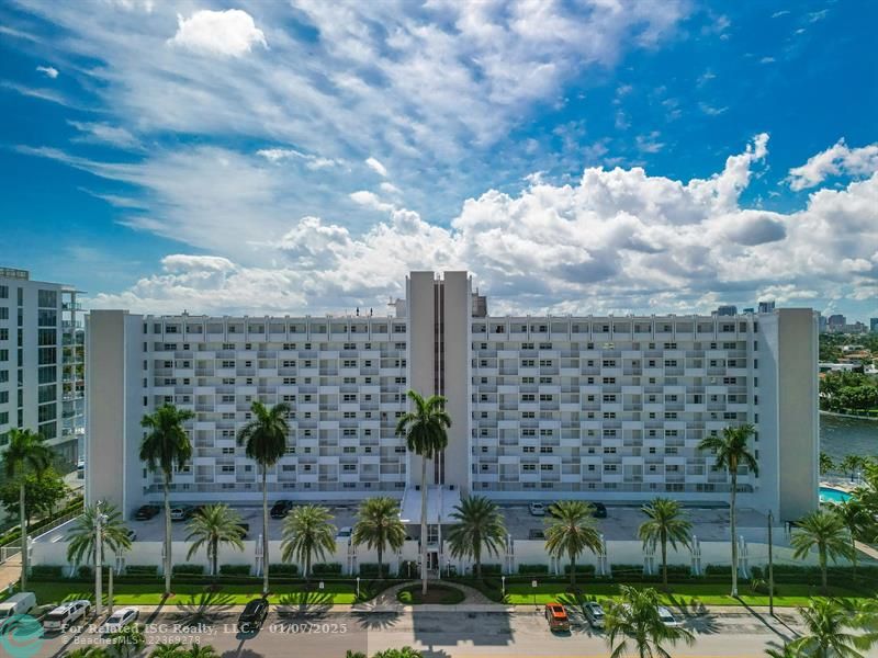 Direct Intracoastal View