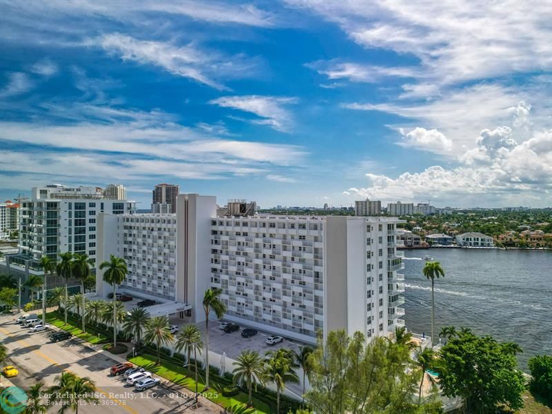 Direct Intracoastal View